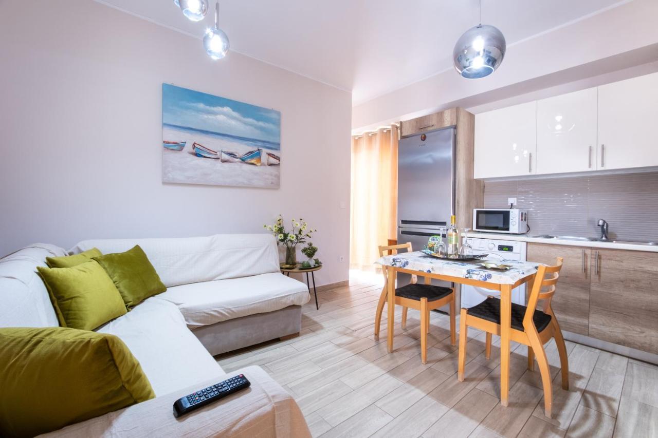 Family Apartment Near Port Pireus Exteriör bild